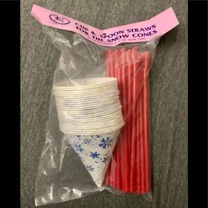 🎁GIFT NEW 6 packages of snow cone cups and straws
